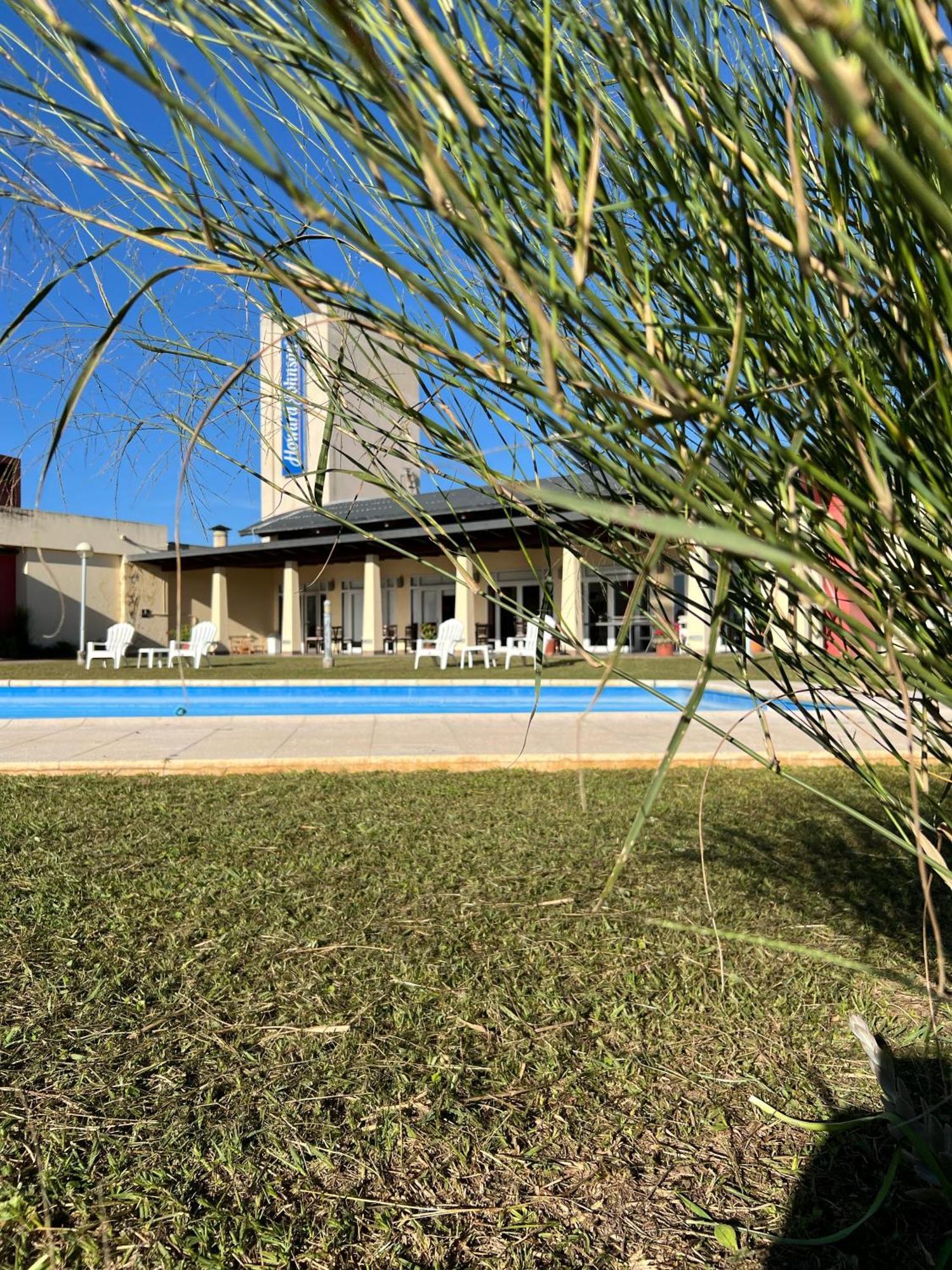 Howard Johnson Inn Rosario De La Frontera Exterior photo